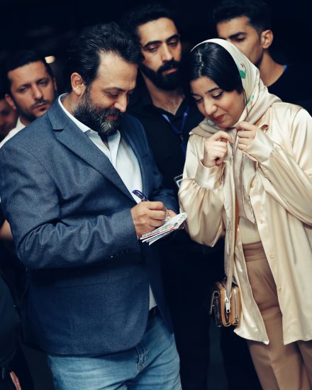 اکران مردمی فیلم "عطرآلود" در شیراز